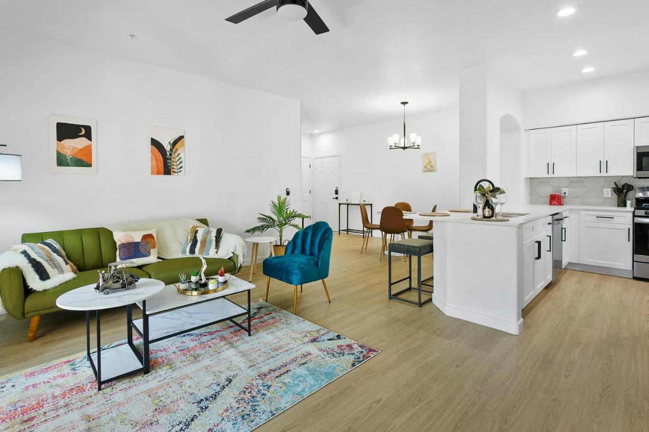 Cozysuites Glendale By The Stadium With Pool 03 Extérieur photo