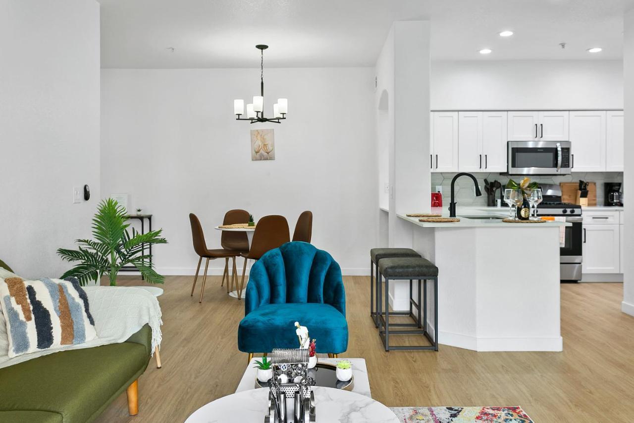 Cozysuites Glendale By The Stadium With Pool 03 Extérieur photo