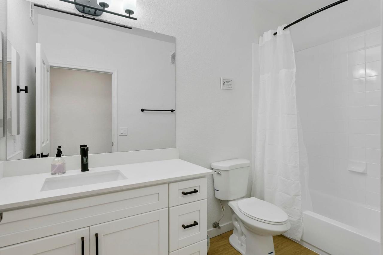 Cozysuites Glendale By The Stadium With Pool 03 Extérieur photo